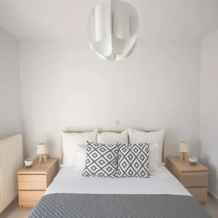 Ten Suns 5 Apartment Lixouri