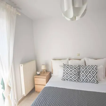 Ten Suns 5 Apartment Lixouri